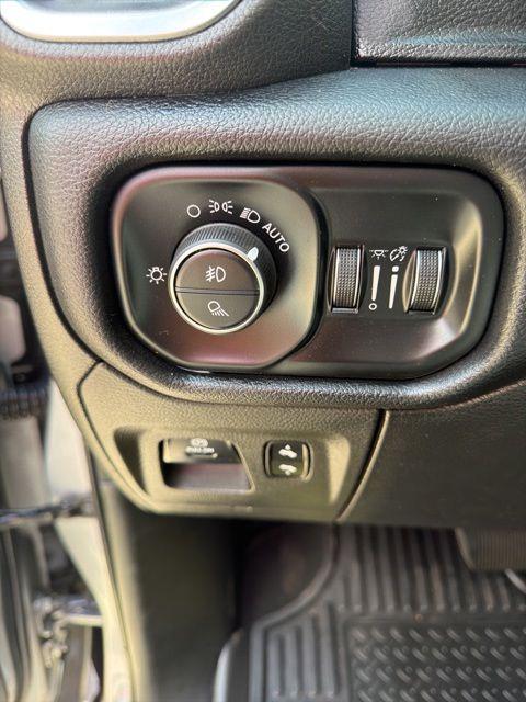 2019 Ram 1500 Big Horn/Lone Star Quad Cab 4x2 6'4" Box