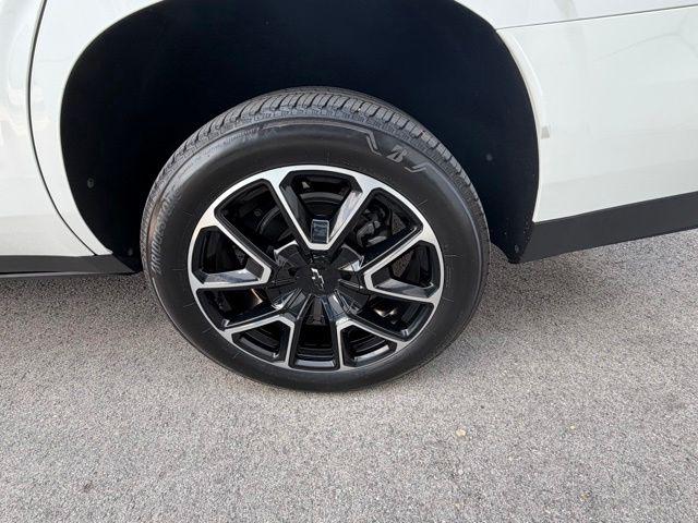 2025 Chevrolet Tahoe 4WD RST