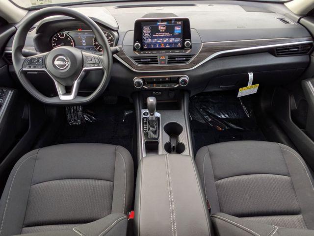 2026 Nissan Altima SV FWD