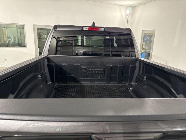 2021 Ram 1500 Big Horn Crew Cab 4x4 57 Box