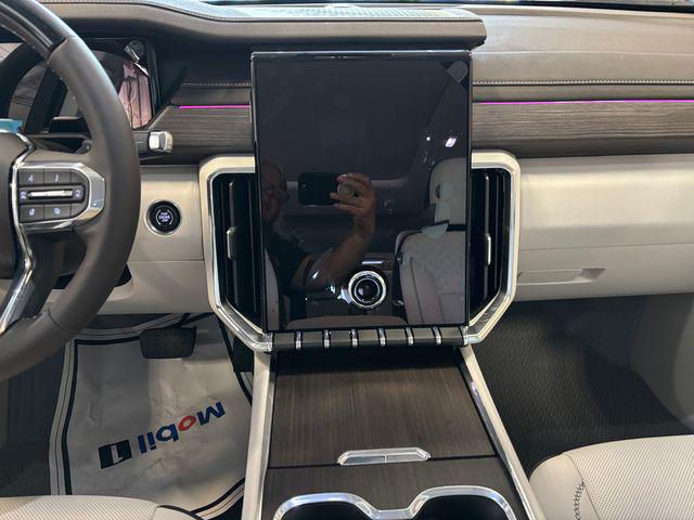 2026 GMC Acadia Denali AWD