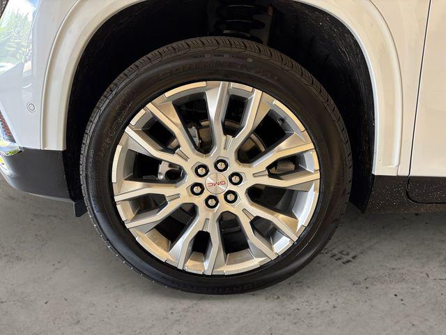 2026 GMC Acadia Denali AWD