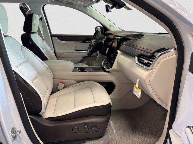 2026 GMC Acadia Denali AWD