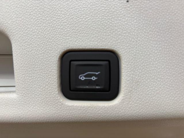 2026 GMC Acadia Denali AWD