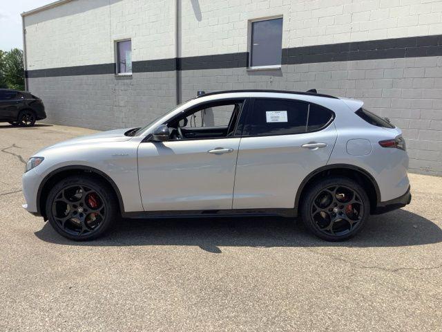 2026 Alfa Romeo Stelvio STELVIO AWD
