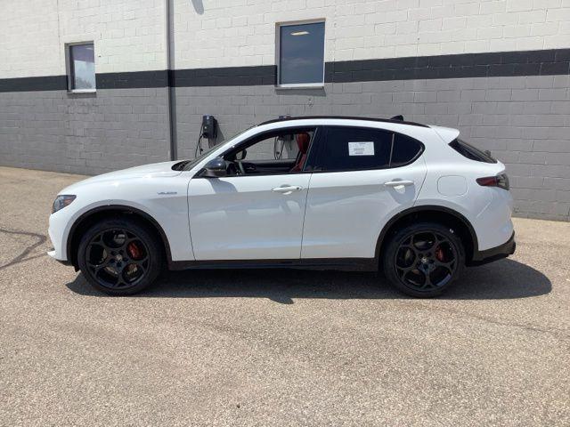 2026 Alfa Romeo Stelvio STELVIO AWD
