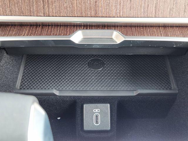 2026 Land Rover Range Rover P530 SE 7 Seat