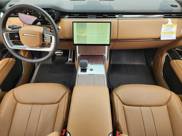 2026 Land Rover Range Rover P530 SE 7 Seat