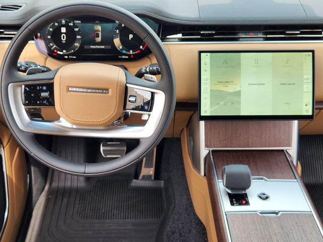 2026 Land Rover Range Rover P530 SE 7 Seat