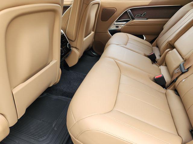 2026 Land Rover Range Rover P530 SE 7 Seat