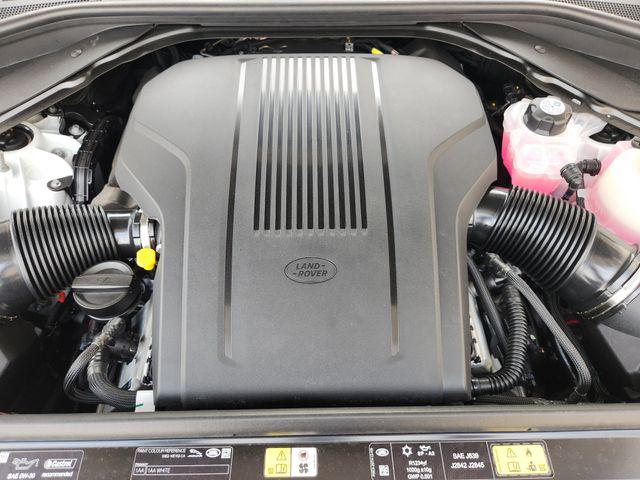 2026 Land Rover Range Rover P530 SE 7 Seat