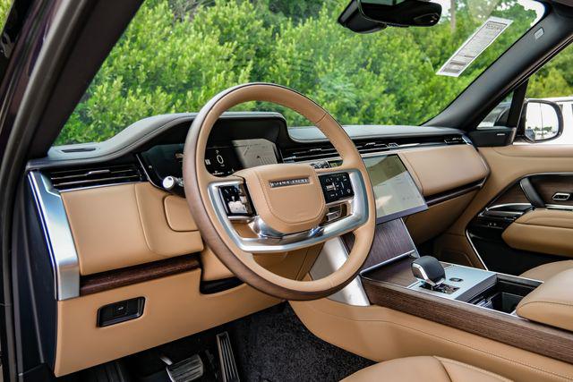 2026 Land Rover Range Rover P400 SE