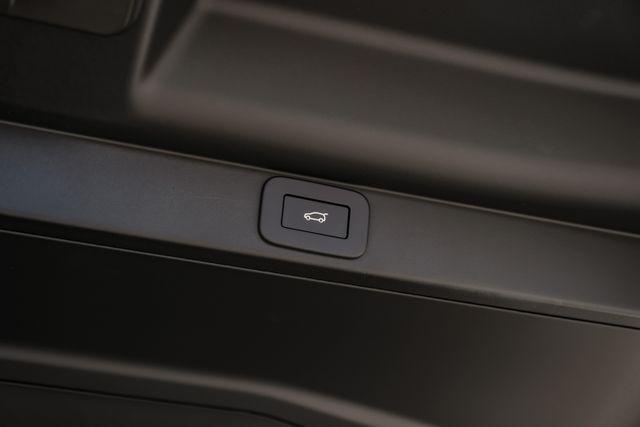 2026 Land Rover Range Rover P400 SE