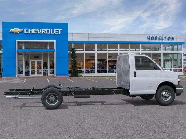 2026 Chevrolet Express Cutaway Work Van