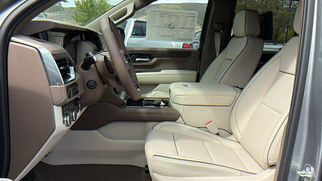 2026 GMC Yukon 4WD Denali