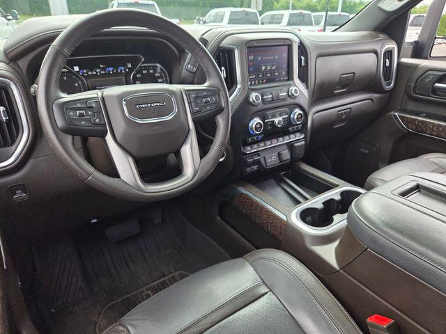 2022 GMC Sierra 2500HD 4WD Crew Cab Standard Bed Denali