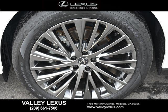 2024 Lexus RX 450h+ Luxury