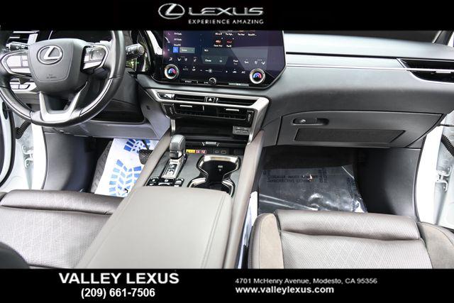 2024 Lexus RX 450h+ Luxury