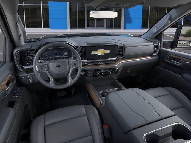 2026 Chevrolet Silverado 3500HD Crew Cab, Long Bed, LT Dual Rear Wheel, RWD
