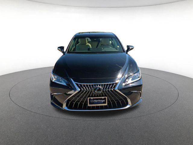 2023 Lexus ES 300h 300h