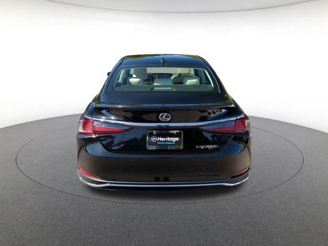 2023 Lexus ES 300h 300h