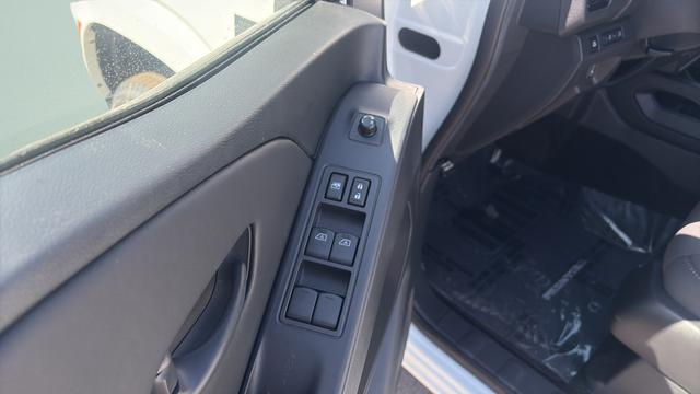 2026 Nissan Frontier Crew Cab Long Bed SV 4x4