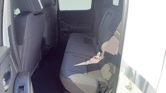 2026 Nissan Frontier Crew Cab Long Bed SV 4x4