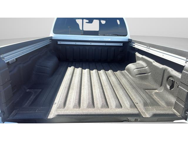 2026 Nissan Frontier Crew Cab Long Bed SV 4x4