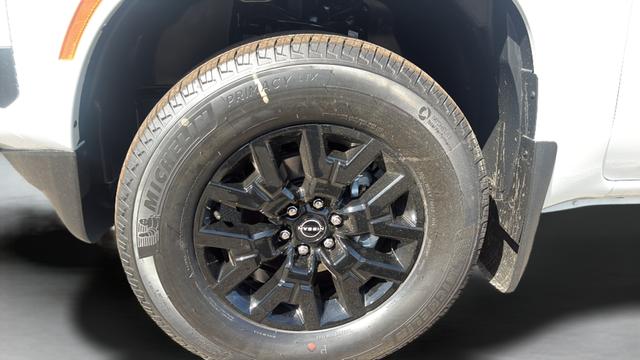 2026 Nissan Frontier Crew Cab Long Bed SV 4x4