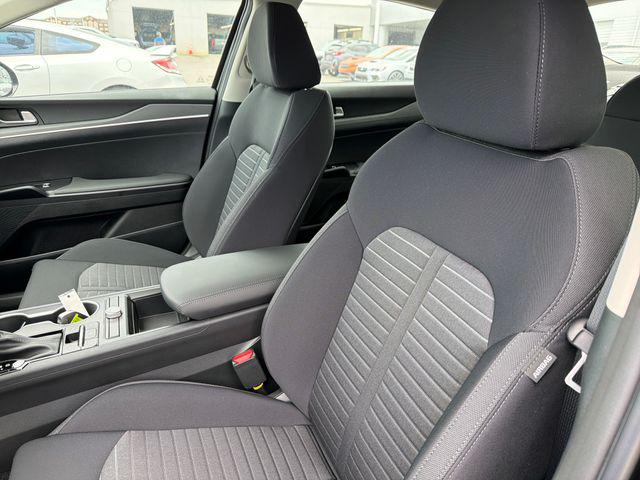 2026 Kia K5 LXS FWD