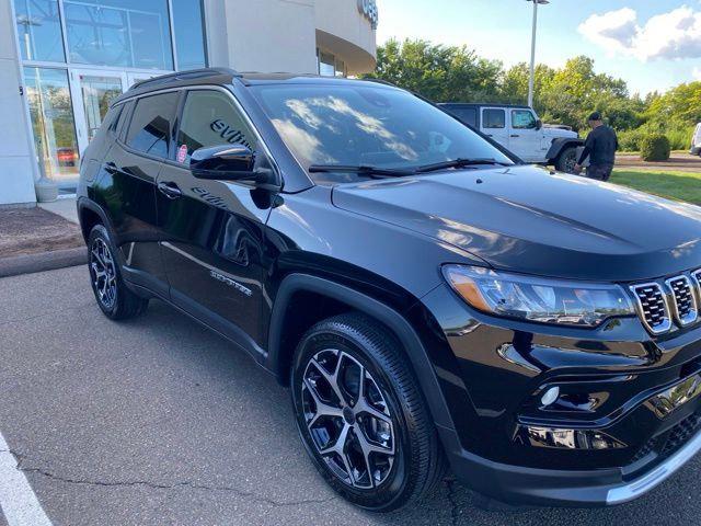 2026 Jeep Compass COMPASS LIMITED 4X4 2026 Jeep Compass COMPASS LIMITED 4X4