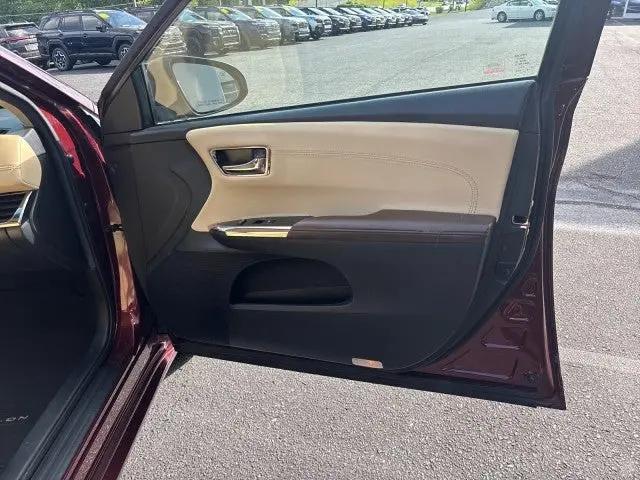 2015 Toyota Avalon Limited