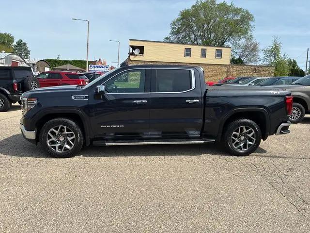 2022 GMC Sierra 1500 4WD Crew Cab Short Box SLT