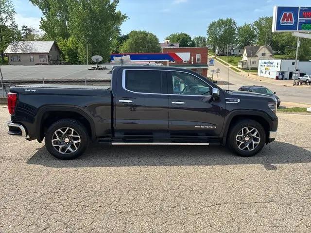 2022 GMC Sierra 1500 4WD Crew Cab Short Box SLT