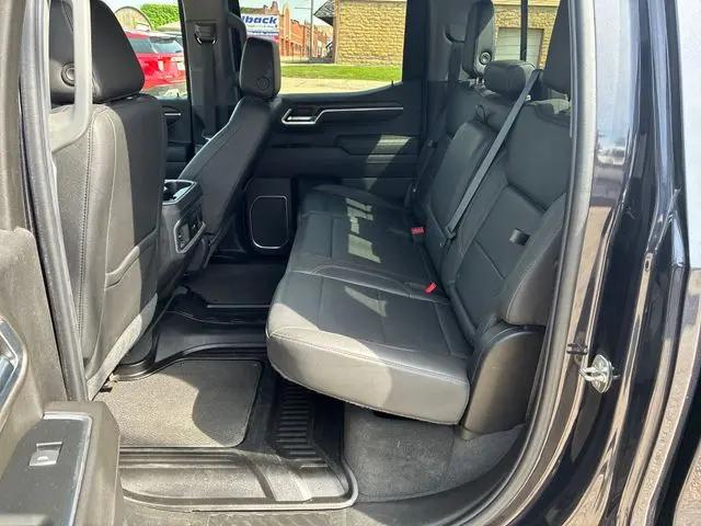 2022 GMC Sierra 1500 4WD Crew Cab Short Box SLT