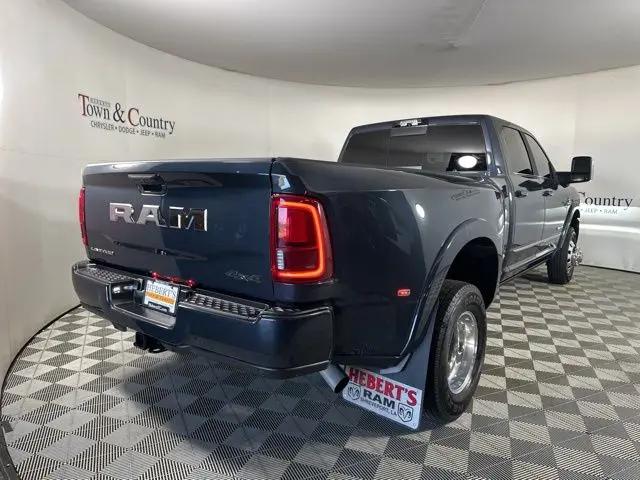 2025 Ram 3500 Limited Crew Cab 4x4 8' Box