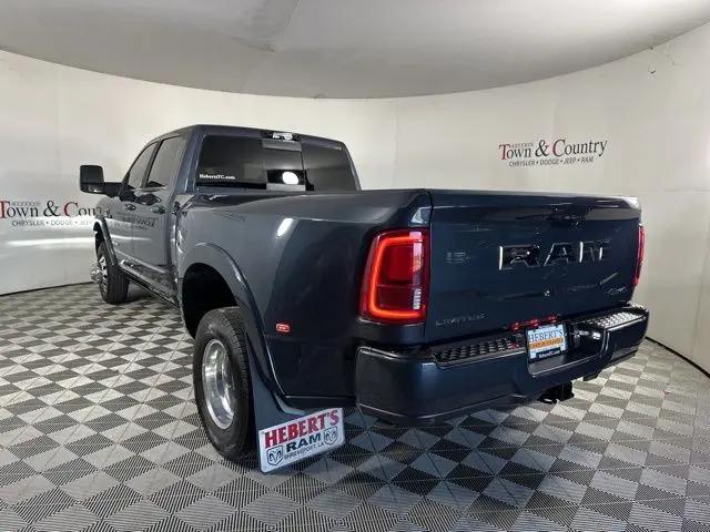 2025 Ram 3500 Limited Crew Cab 4x4 8' Box