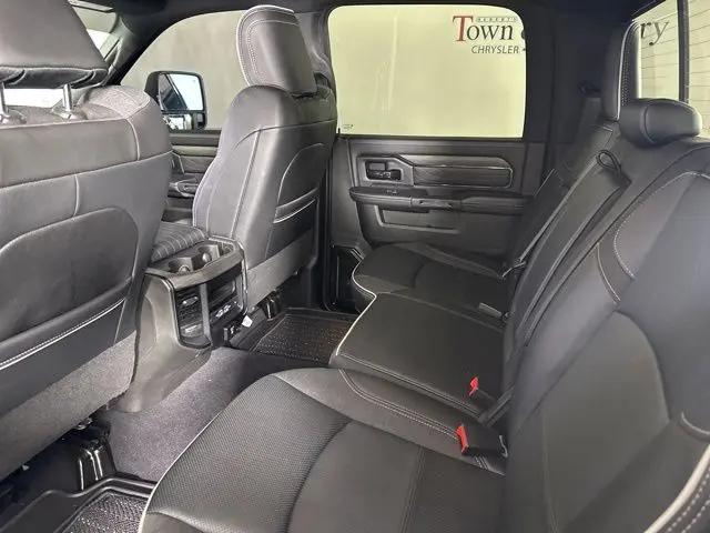 2025 Ram 3500 Limited Crew Cab 4x4 8' Box