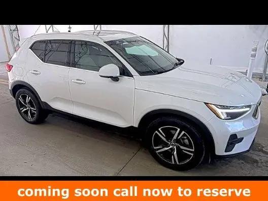 2023 Volvo XC40 B5 Plus Bright Theme for sale in Gurnee, IL