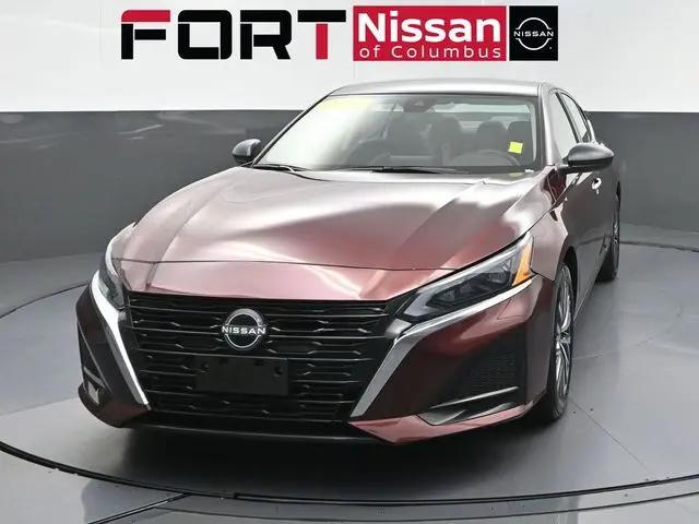 2025 Nissan Altima SV FWD