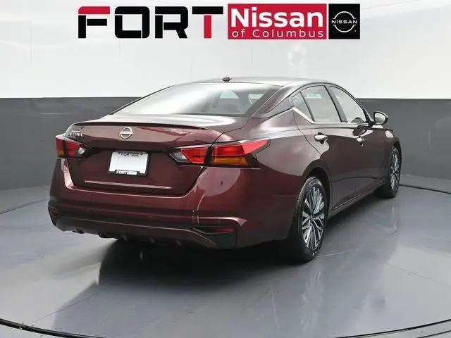 2025 Nissan Altima SV FWD