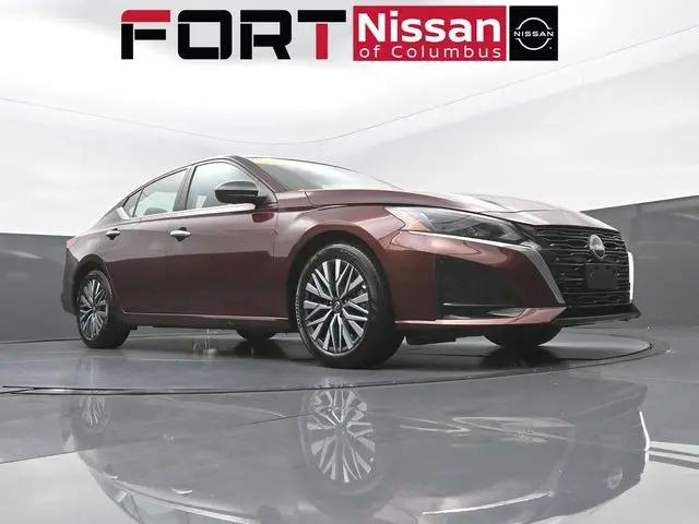 2025 Nissan Altima SV FWD