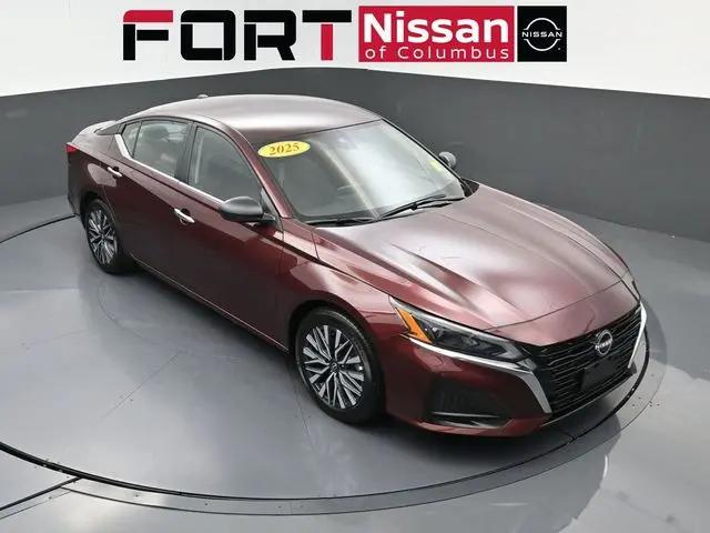 2025 Nissan Altima SV FWD