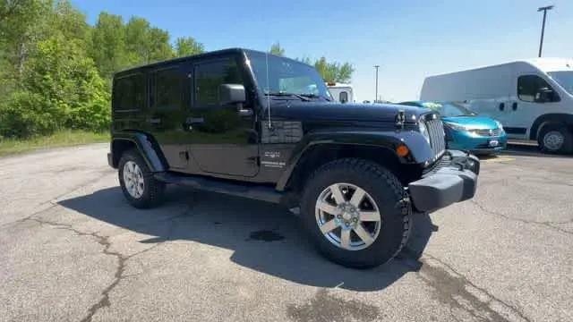 2016 Jeep Wrangler Unlimited Sahara