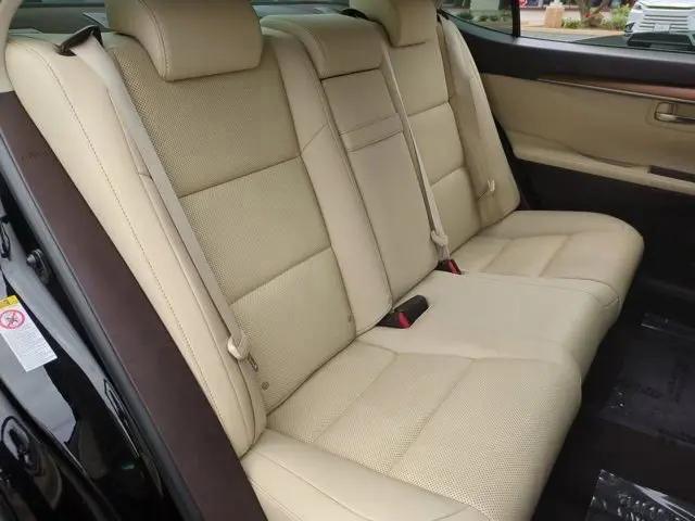 2016 Lexus ES 300h ES 300h