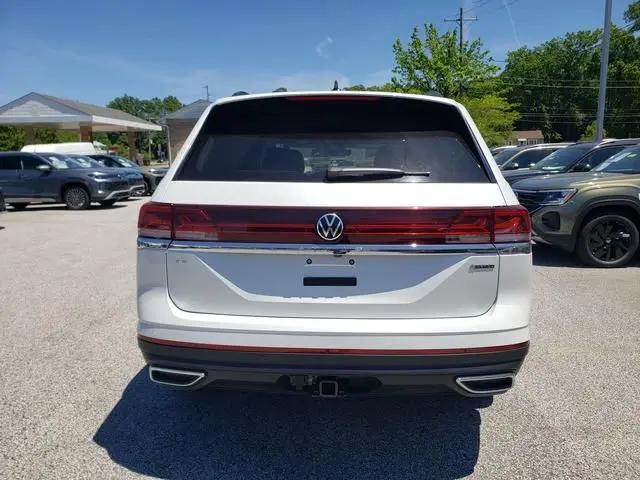 2026 Volkswagen Atlas SE with Technology