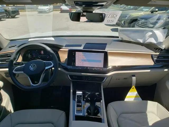 2026 Volkswagen Atlas SE with Technology