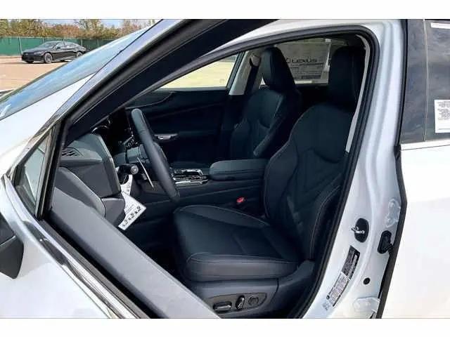 2026 Lexus NX 350h Luxury