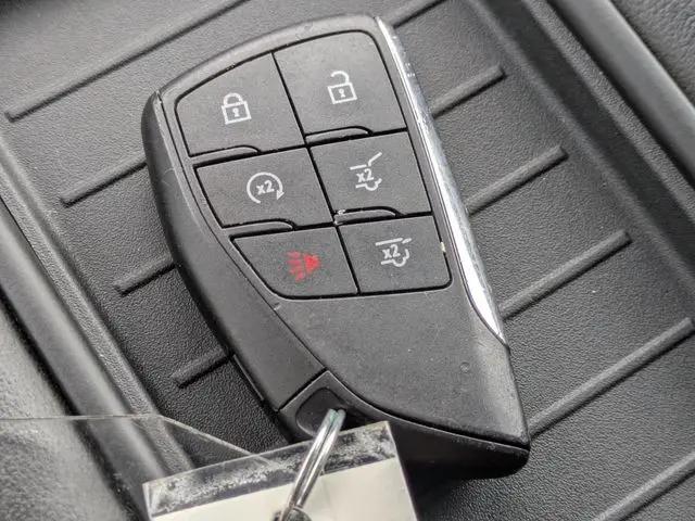 2024 Chevrolet Suburban 2WD LT