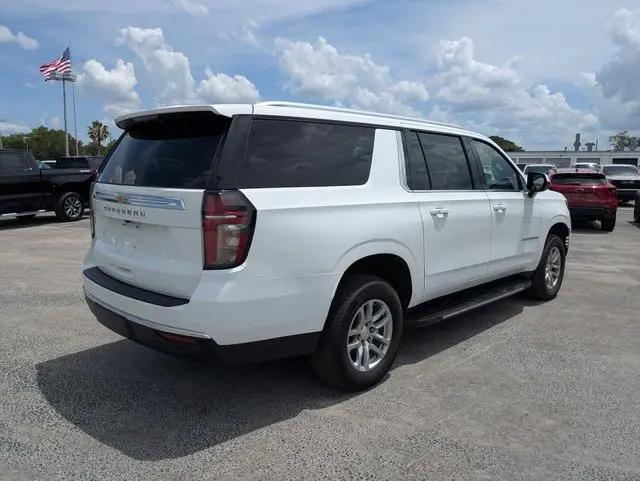 2024 Chevrolet Suburban 2WD LT